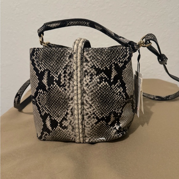 NWT Brahmin Mini Amelia Bucket Bag w/ Matching Wallet - Picture 4 of 11